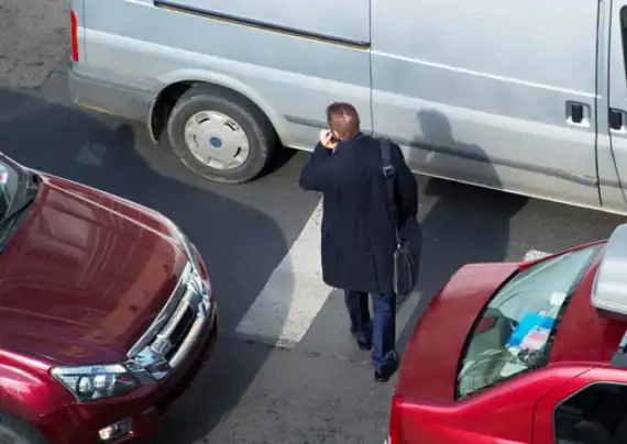 Could These Be the Most Annoying Pedestrian Habits? Image 6
