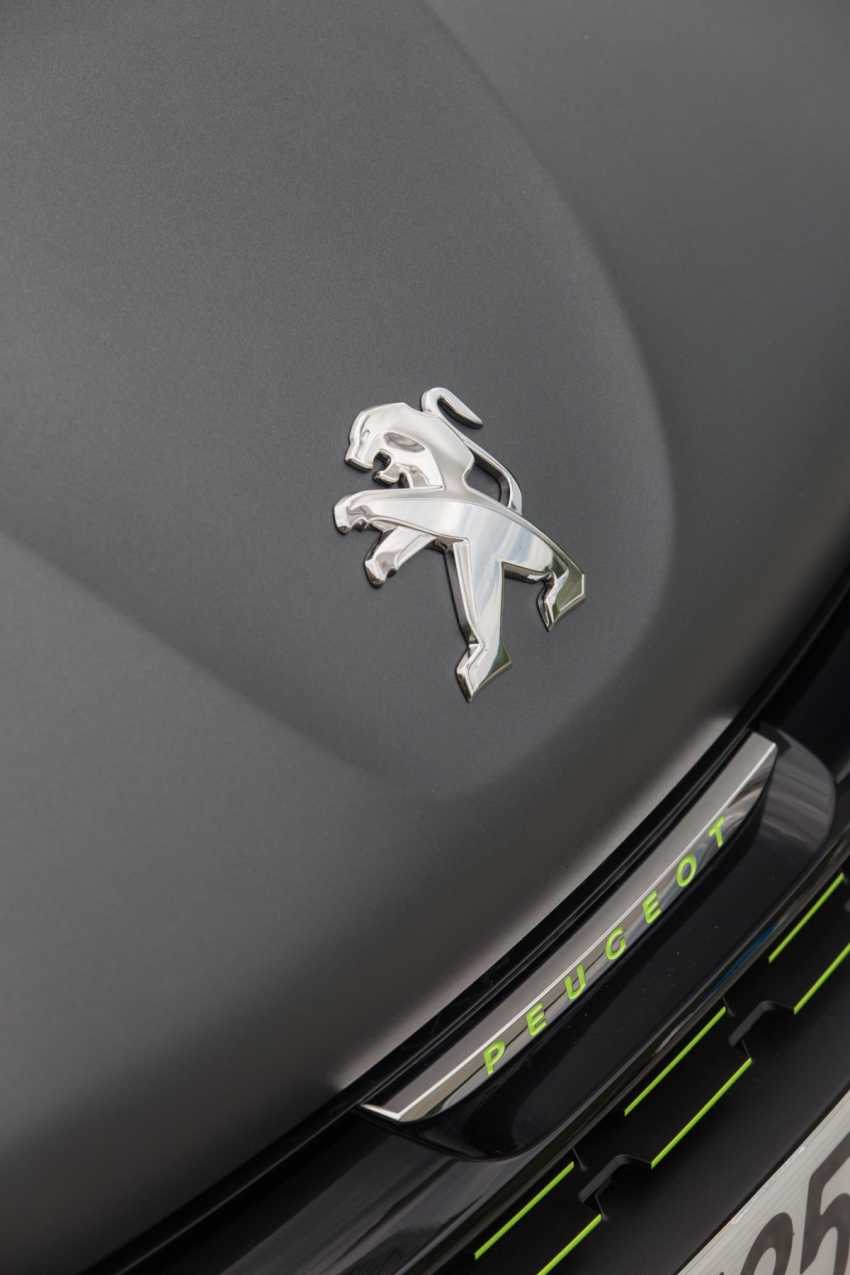 Get 2 Services for Only £99 via Peugeot Summer Drive