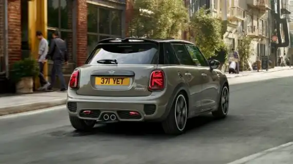 Whether You’re Looking For City Thrills or a Big Adventure, There’s a MINI to Suit You Image 0