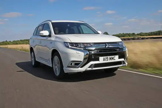 UK Plug-In Car Registrations Hit Record High in 2018 Image 1