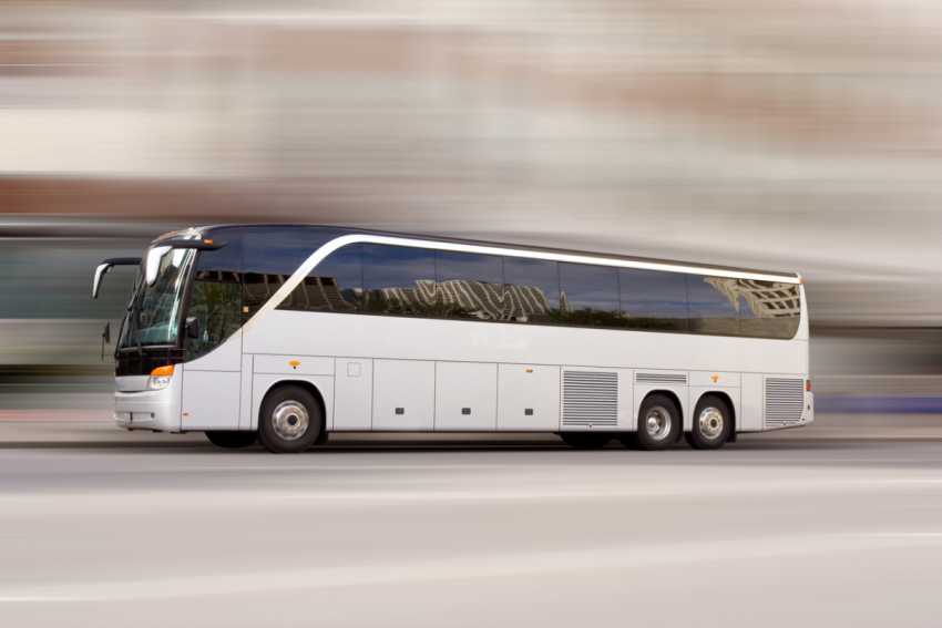 Ban 10 Year Old Tyres on Coaches, Minibuses & HGVs