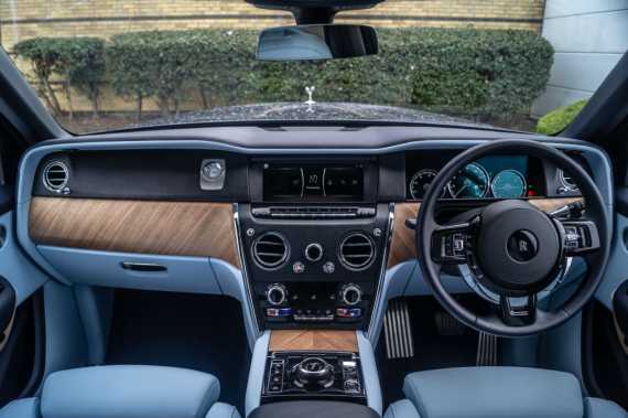 A Weekend with a Rolls Royce Cullinan Image 1