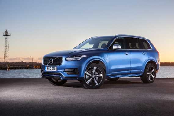 Experience the Award Winning Volvo XC Hybrid range Image 2