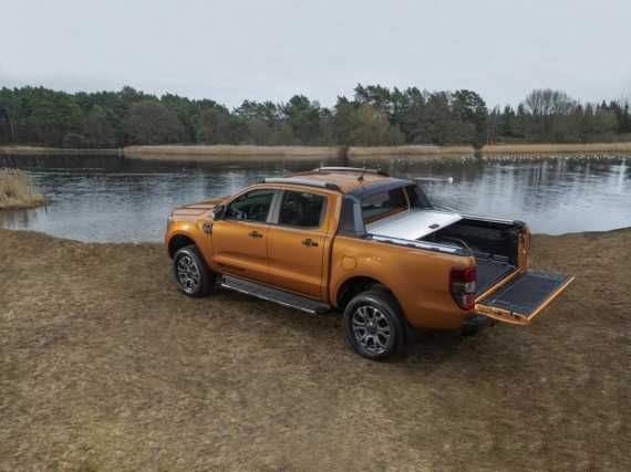 The Volkswagen Amarok VS Ford Ranger Wildtrak Image 2