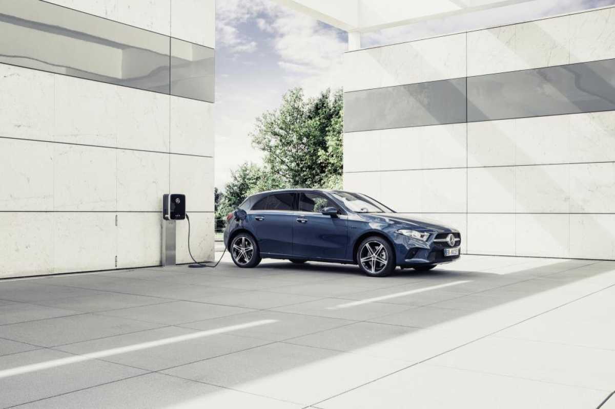 Mercedes-Benz Announce the Electrified A-Class Hybrid