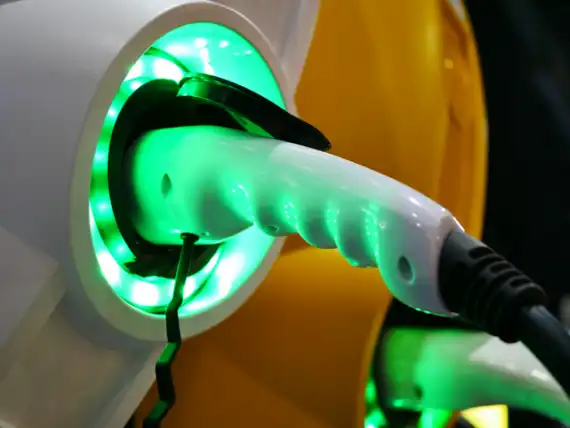Extra 1,000 Electric Car Chargers For Residential Streets In UK Image 0
