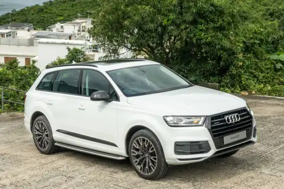 Explore the Range of Big Audi Q-Cars and Their Deposit Contribution Offers Image 9