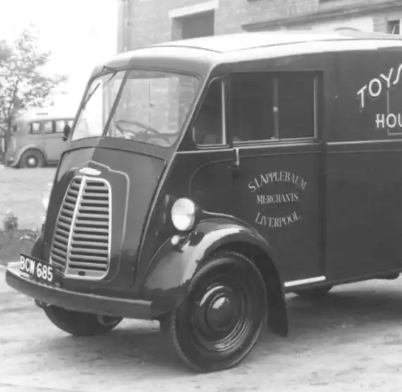 The All-New, All-Electric Morris JE Image 1