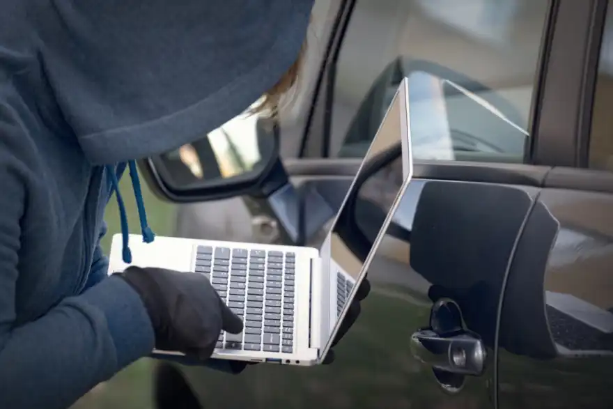 Manufacturers Hit Back at Keyless Car Theft