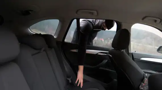 Manufacturers Hit Back at Keyless Car Theft Image 1