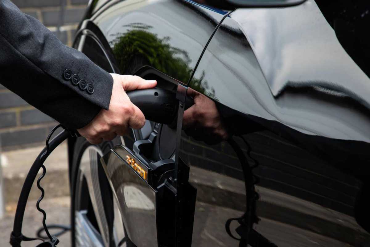 Demand For Electric Car Hits All-Time High in November