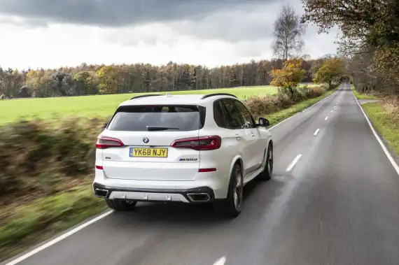 BMW Launch Three-Pronged Attack on the 2020 World Luxury Car Award Image
