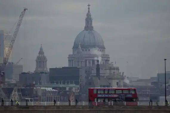 The Ban on Polluting Cars Is Brought Forward to 2035 Image