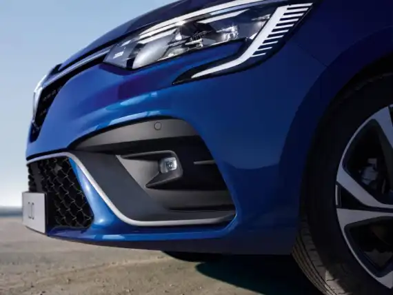 Renault Clio Shines at UK Car of the Year Awards Image