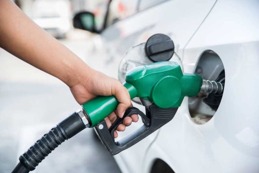 UK Fuel Prices Plummet In March 2020 (Biggest Drop In 12 Years