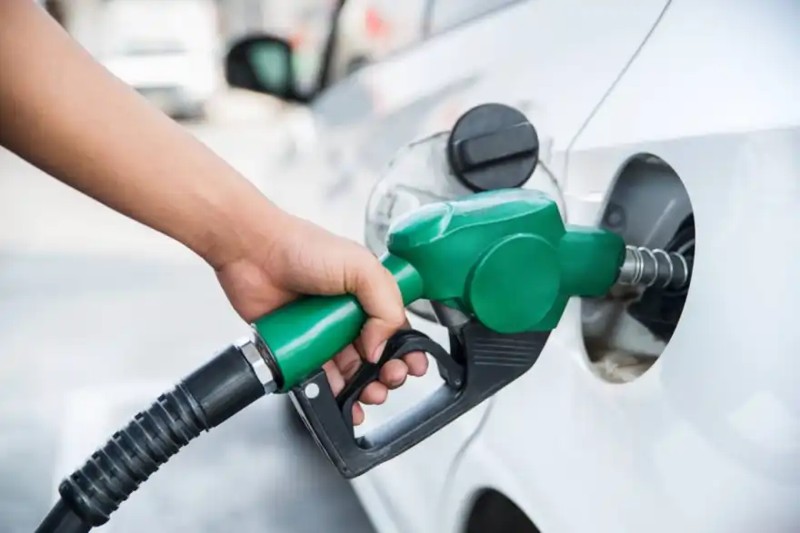 UK Fuel Prices Plummet In March 2020 (Biggest Drop In 12 Years