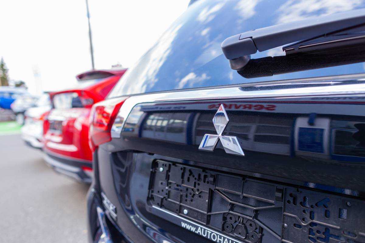 Mitsubishi Buy Online: Pick & Finance A New Car At Home