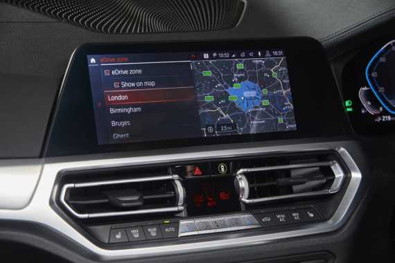 BMW eDrive Zones: Save Money & Cut Pollution In A Plug-in Hybrid Image