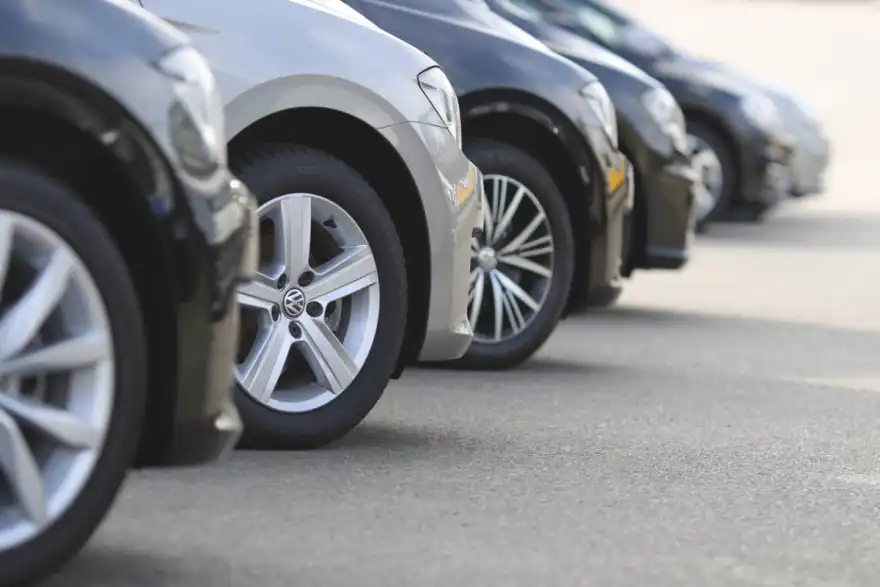70-Plate Cars Being Sold as Pre-Registered with 40% Discounts in the UK