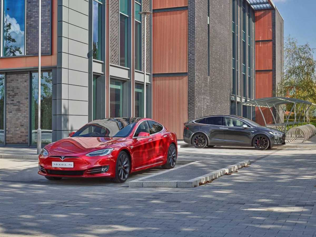 The Electric & Plug-in Hybrid Cars That Hold Their Value Best