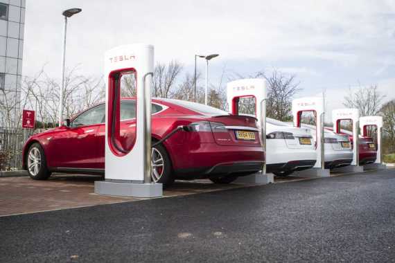 New Fully Autonomous Tesla For Only £20,000 By 2023? Image