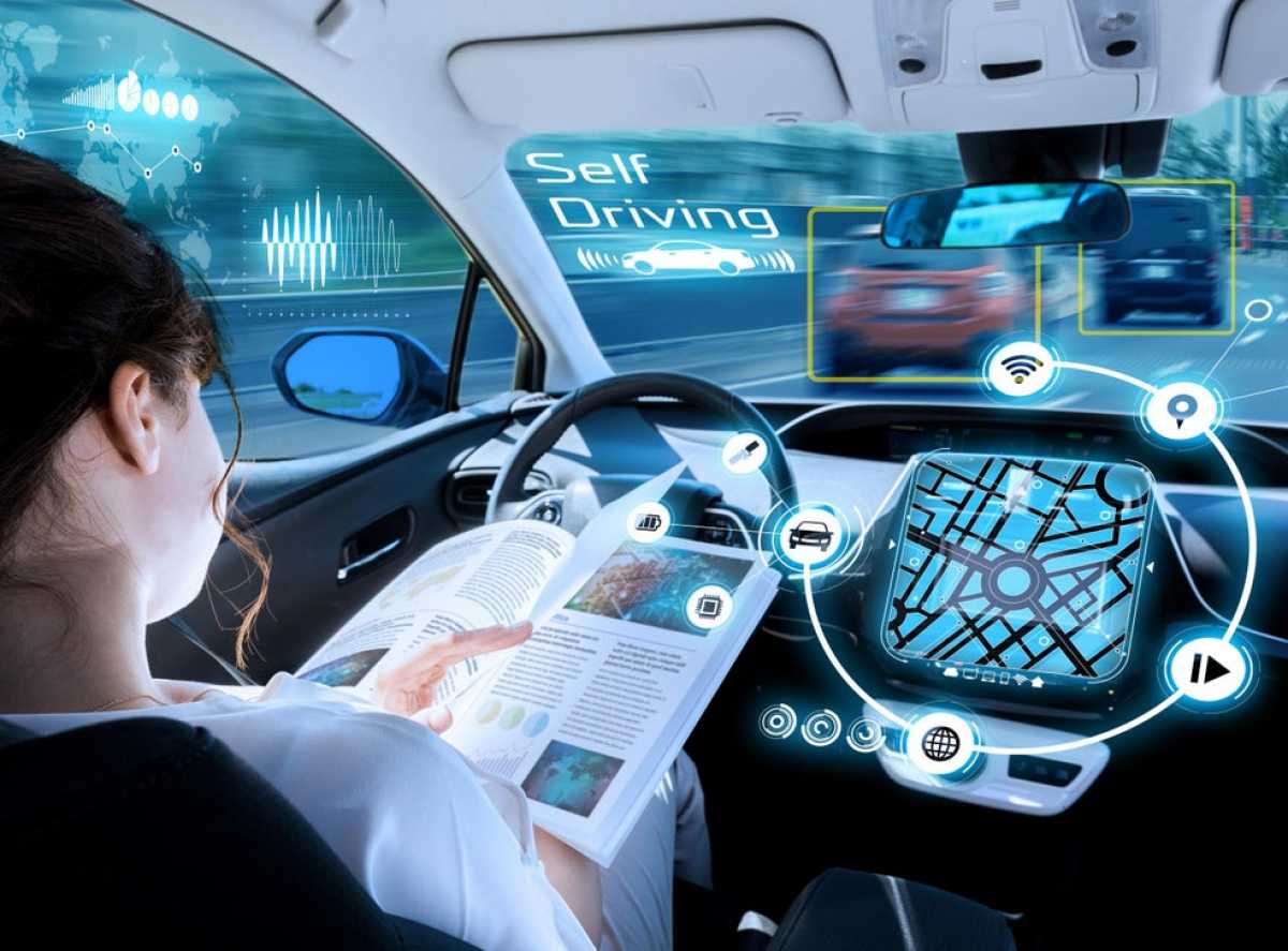 Safety Fears: Hands-Free Motorway Driving From 2021 In UK?