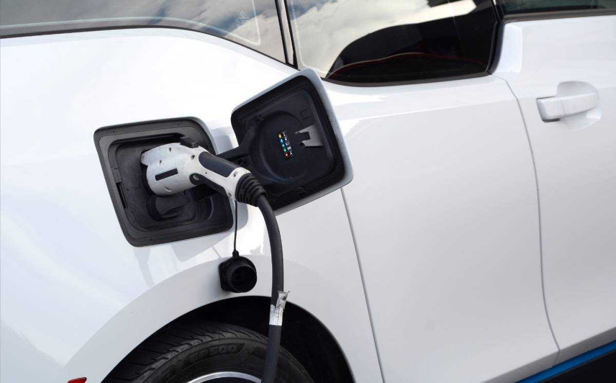 Government Commits to the End of Petrol and Diesel Vehicle Sales by 2030