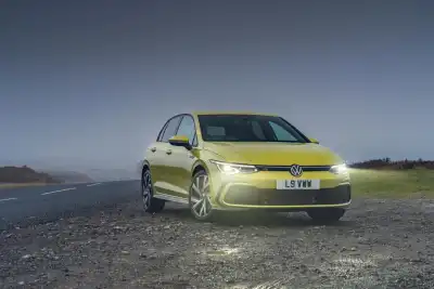 Volkswagen Golf (2019 - ) Review