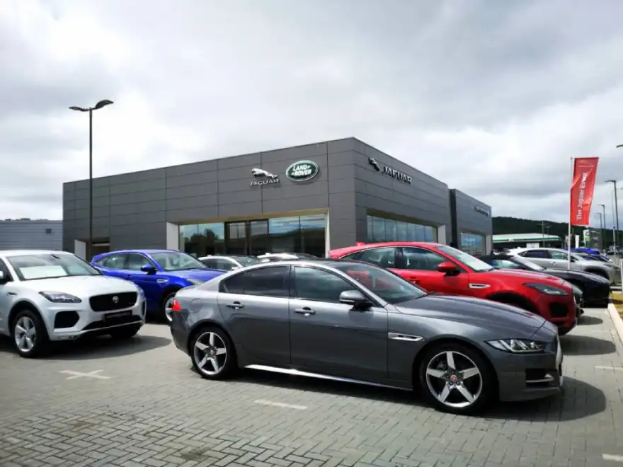 Nearly-New Cars More Affordable than Ever as Dealers Drop Prices