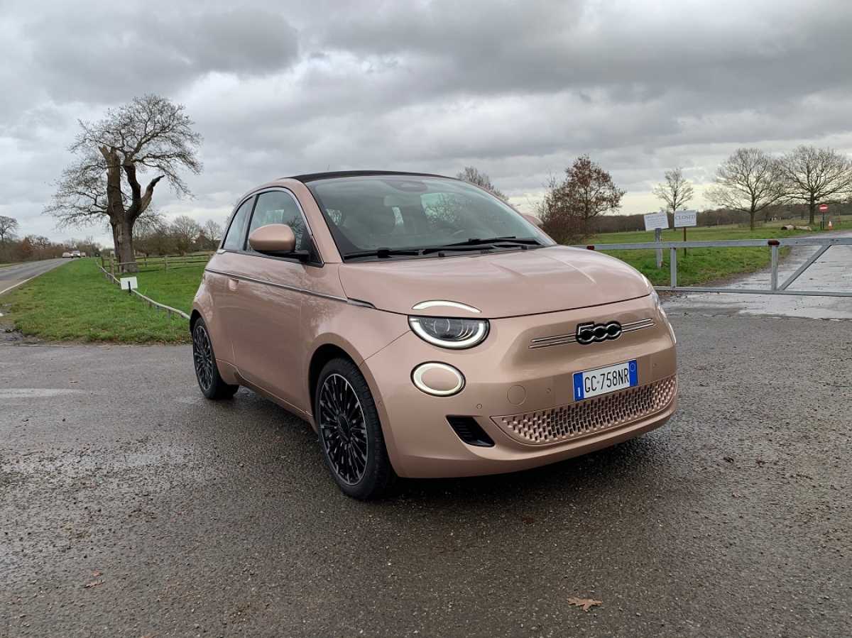 Fiat 500 Review (2020 - ) Test