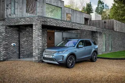 Discovery Sport P300e PHEV (2017 - ) Review