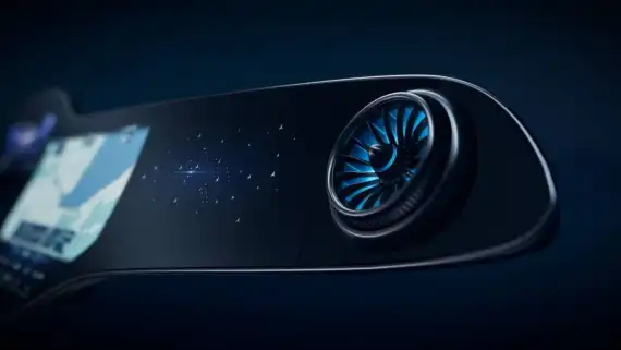Mercedes-Benz: New Touchscreen As Wide As The Dashboard Image