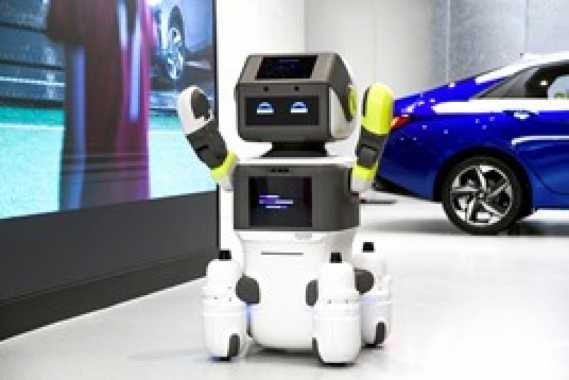Robot replaces staff In Hyundai showroom Image
