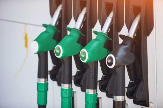 UK Fuel Prices Plummet In March 2020 (Biggest Drop In 12 Years Image