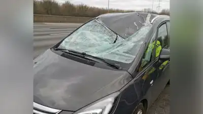 Driver gets scare of their life after wheel comes loose