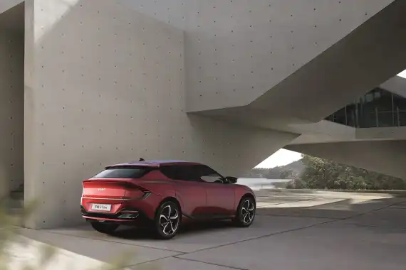 Kia EV6 Preview: Fast, practical, electric crossover for 2021 Image