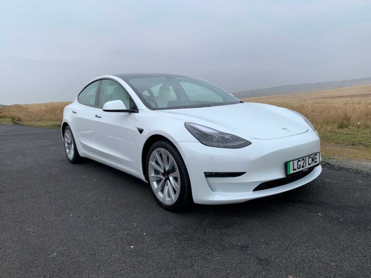 Tesla Model 3 (2017 - ) Review
