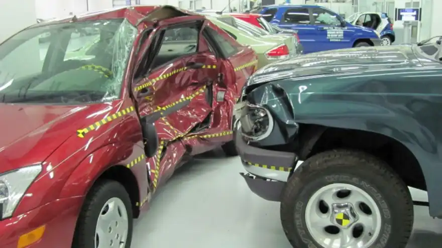 Crash for cash scam costing UK motorists millions