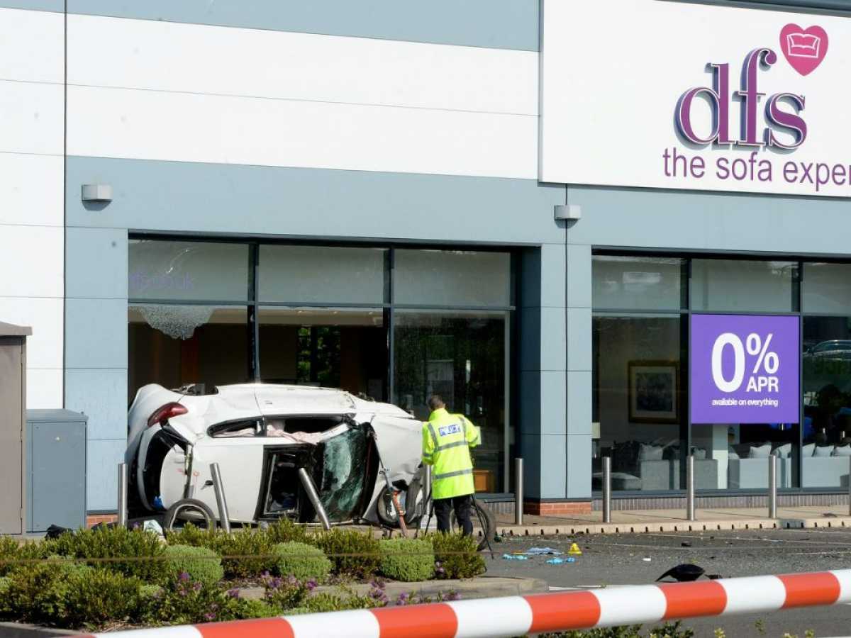 Reckless racers jailed after DFS smash