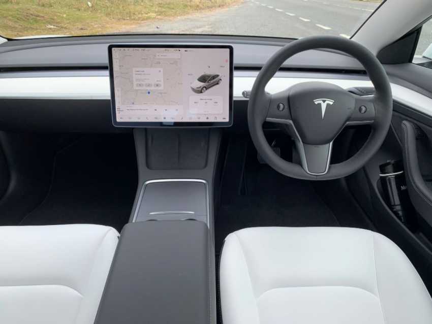 Tesla ends production worries despite microchip shortage