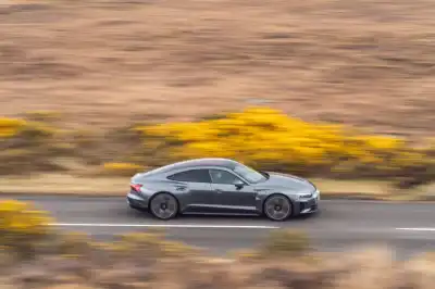 UK driving towards mandatory speed limiters on all new cars 2022