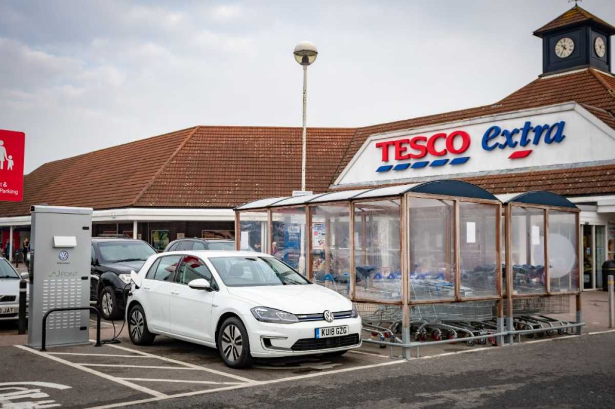 Tesco contaminated fuel chaos leaves cars stranded