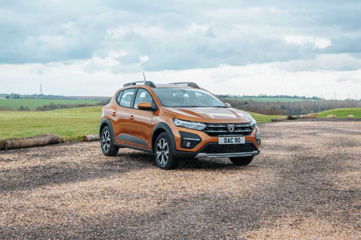 Dacia will only go to electric and hybrid when it has to