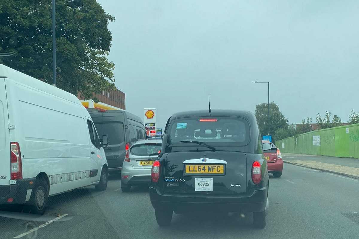 Regit's motorists blame panic buyers for fuel crisis: survey results revealed