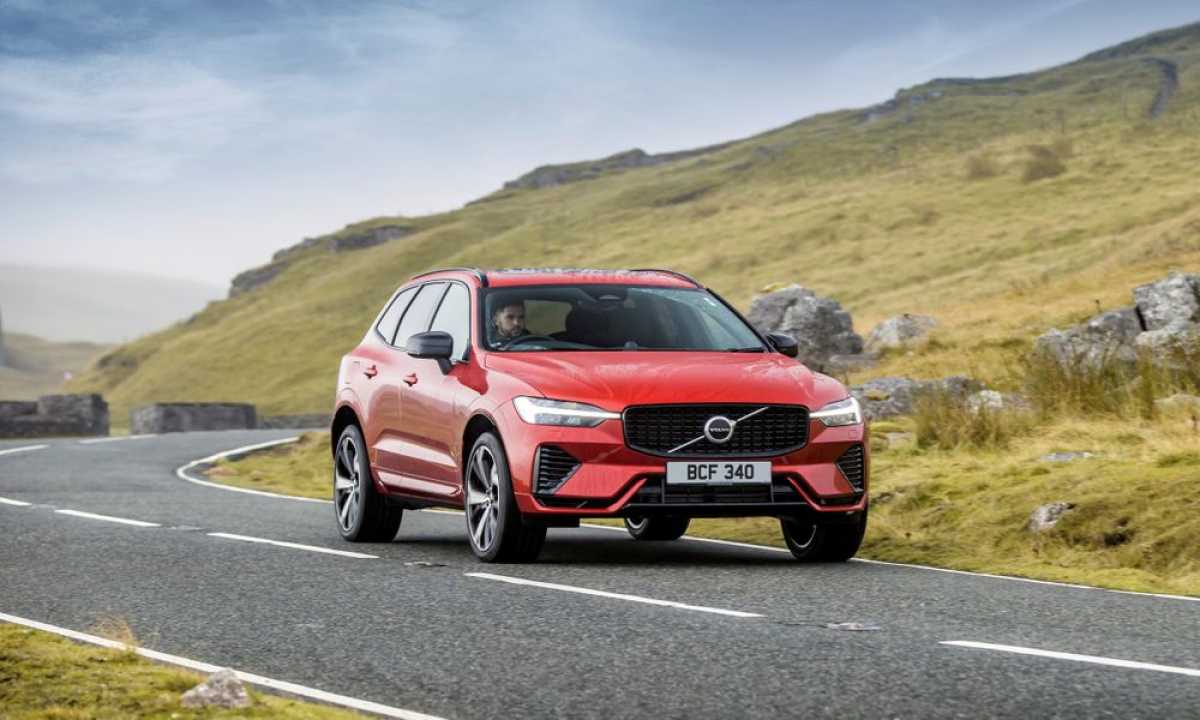 Volvo XC60 Recharge Plug-In Hybrid (2021 - )
