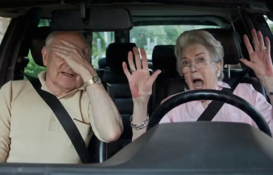 Do not prosecute older drivers that run red lights, experts argue