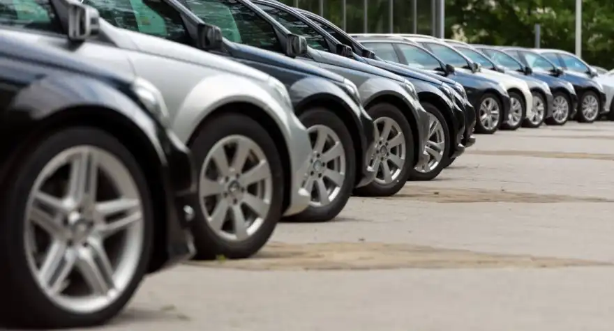 What is fleet leasing?