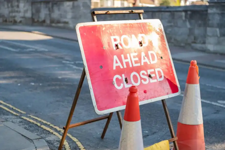 Will our roads really melt in this extreme heat?