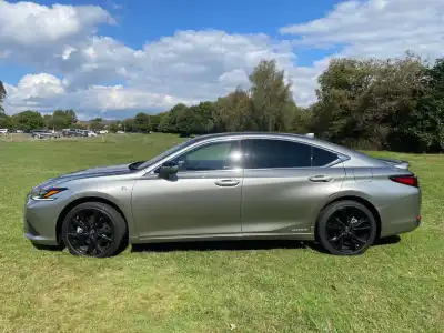 Lexus ES F Sport Takumi Pack (2021 - 2026)