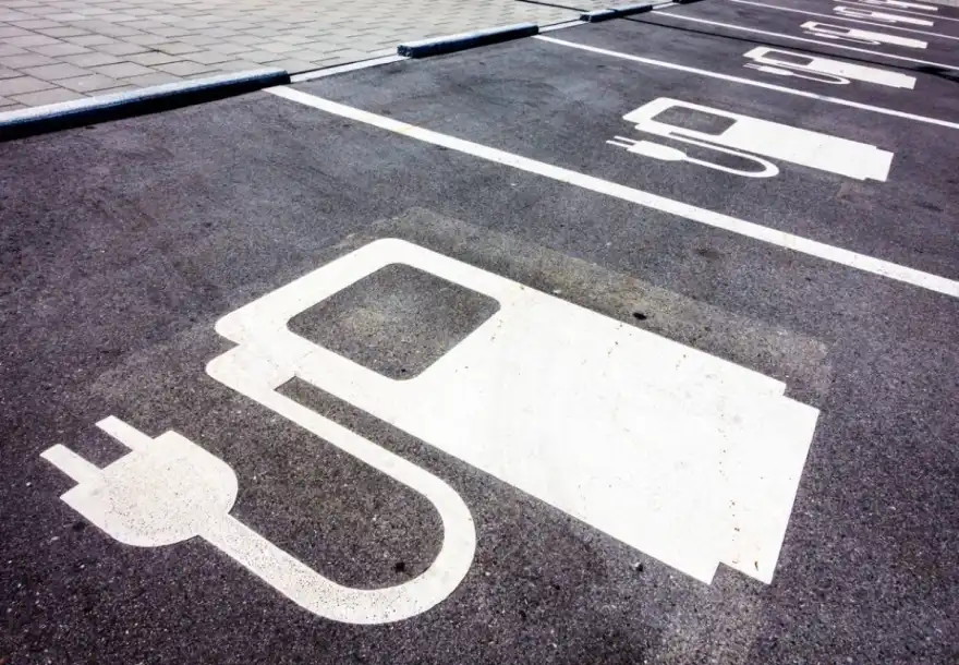 Out of home electric prices near the same as petrol after the cost of charging surges by 42%